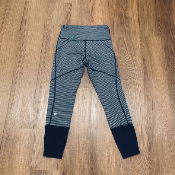 Lululemon Rebel Runner Crop Striped Legging Size 4 - Picture 2 of 12